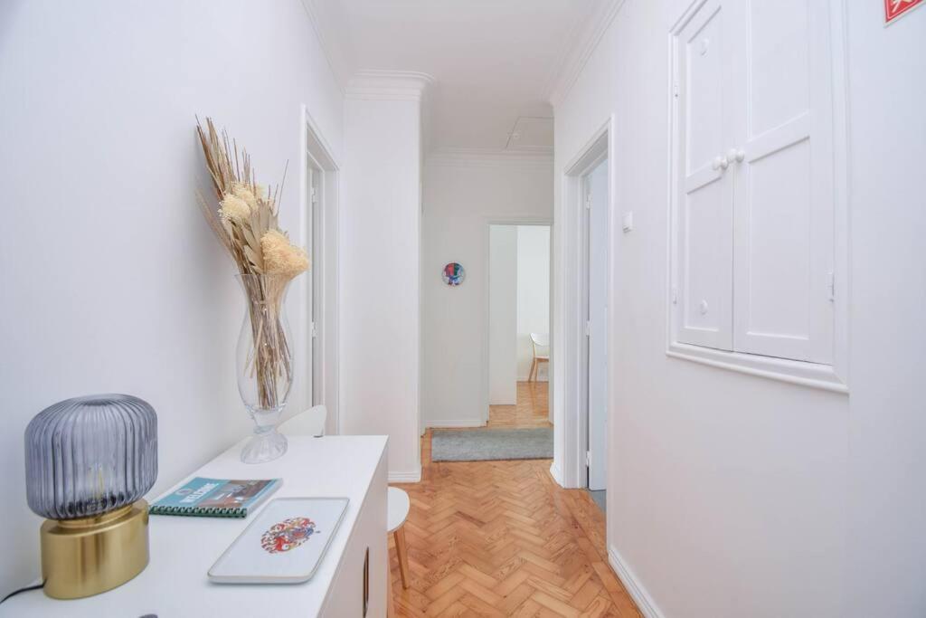 Cozy And Sunny Family Apartment Lisbon Exterior photo